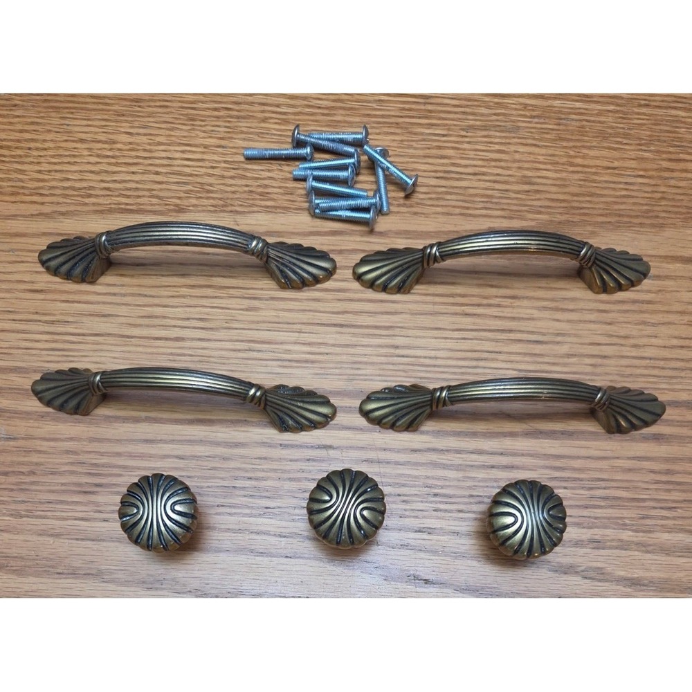 Amerock Vintage Natural Elegance Shell Cabinet Pulls/ Drawer Knobs /Handles Lot